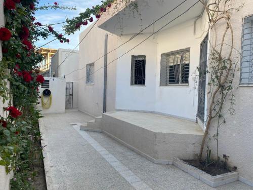 Το κτήριο όπου στεγάζεται  η βίλα