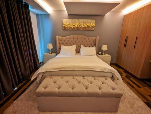 Sunset View Executive One-bed Apartment – Photos 2