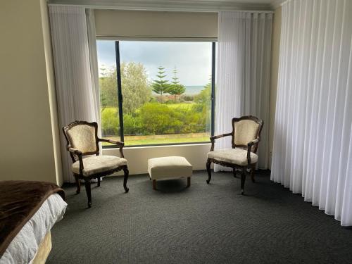 Ruang duduk di Busselton on the Beach