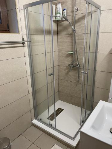Studio Sunrise tesisinde bir banyo