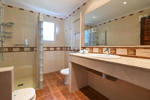 Ένα μπάνιο στο Imaja by Aguilarent