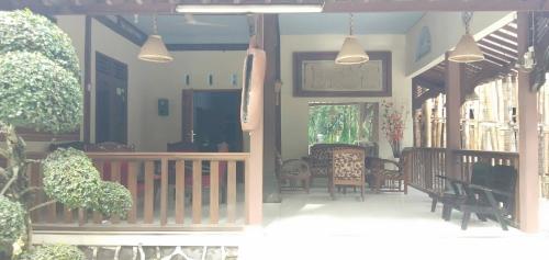 Gallery image of homestay Griya Borobudur in Sekatonan