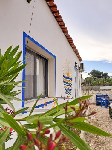 Gallery image of Troi beach house in Vlorë