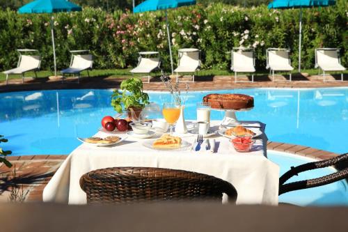 Piscina di Alghero Resort Country Hotel & Spa o nelle vicinanze