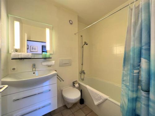 Bilik mandi di Ferienwohnung Schwanennest