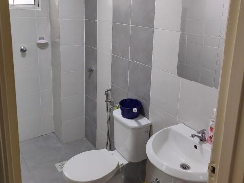 Ένα μπάνιο στο Homestay Millazzz Apparment Ipoh