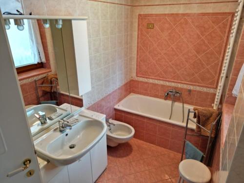 Ванная комната в Chalet Migazzi - mansarda