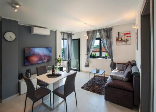 Rijeka Relax Apartment with parking