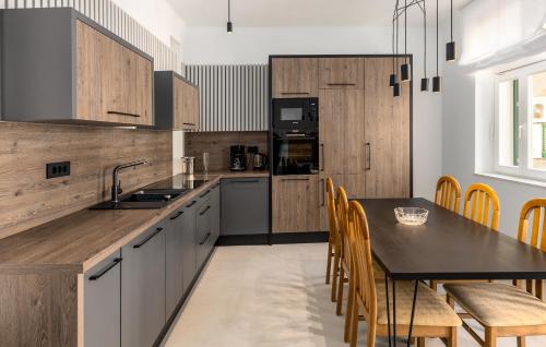 Frankovich Central Apartment