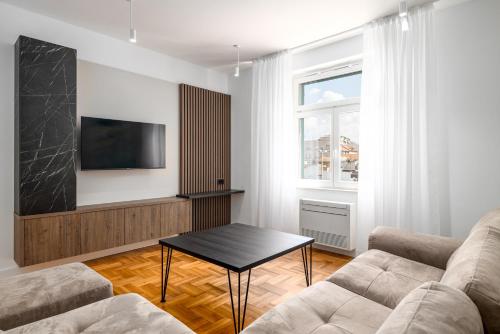 Frankovich Central Apartment