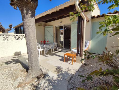 SOPRALYNES Agréable T2 Cabine Mezzanine avec grande terrasse Richelieu Cap d'Agde