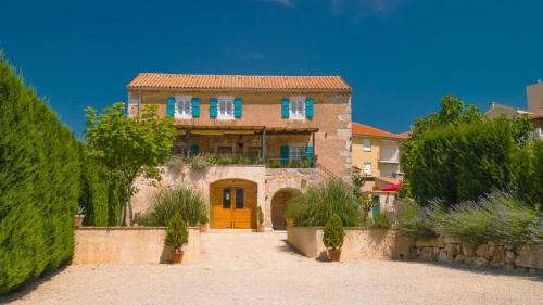 Villa Ca'Pietra, rustic stone house