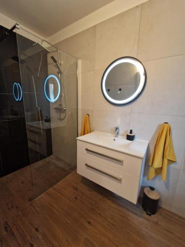 Gallery image of Medeni Apartma in Pivka