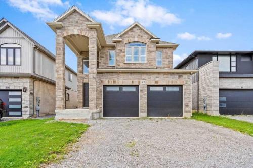 Luxurious 4 bedroom home – Photos 2