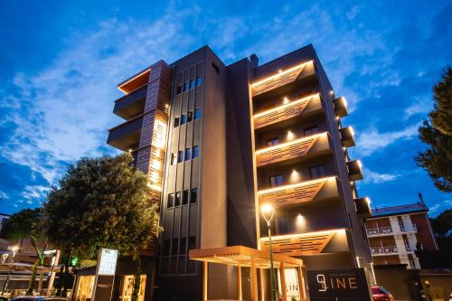 Budova, kde se aparthotel nachází