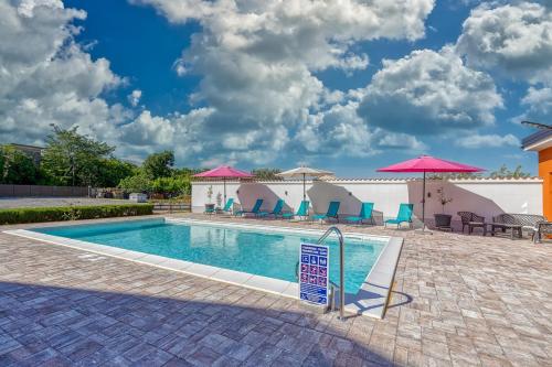 Apartments Danka with Shared Pool