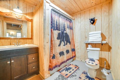 Dover Vacation Rental with Hot Tub and Horse Pastures, Dover – Updated