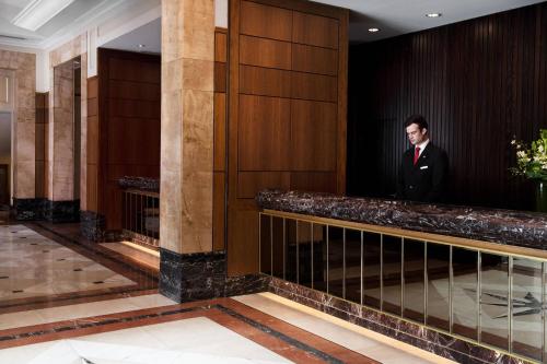 Ο χώρος του λόμπι ή της ρεσεψιόν στο Brisbane Marriott Hotel