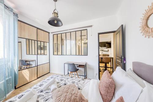 KB25 - Métro 14 et le Métro 7 à 6 minutes à pied Emplacement stratégique plus parking gratuit