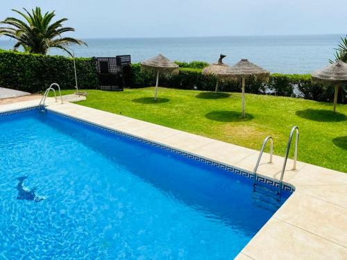 Bazén v ubytovaní Primera Línea de Playa Increíbles vistas alebo v jeho blízkosti