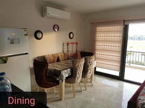 Posezení v ubytování Marassi blanca vibes 3bedrooms family apartment