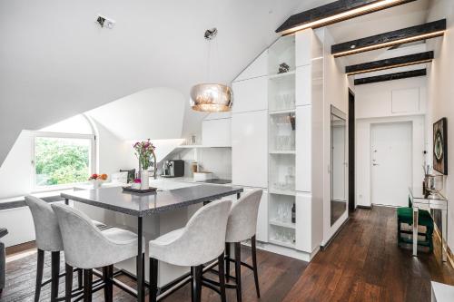 Imagen de la galería de Charming Attic by Old Town!, en Vilna
