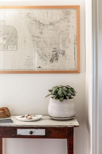 Gambar di galeri bagi Driftwood Rest Binalong Bay Sleeps 4 di Binalong Bay