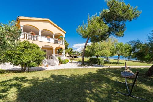 Zahrada ubytování Beach Apartments Villa Kaya