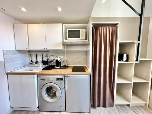 Studio avec Clim a 100m plage - 15min centre ville