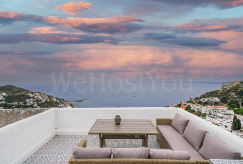 Magnifique Maison Vue Mer, ROS01 by Welhomy