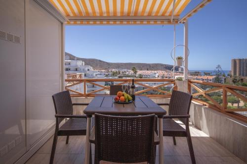 GO2TENERIFE Apart'Cala Pool & Beach at 5 mins