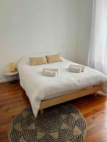 Photo de la galerie de l'établissement Les Suites Paloises - Appt. 5 : Henri IV, à Pau