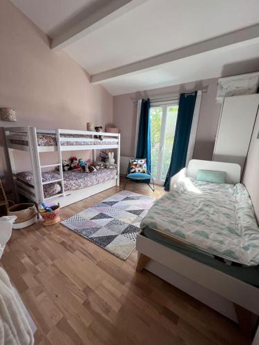 Photo de la galerie de l'établissement Villa contemporaine avec piscine, à Marseille