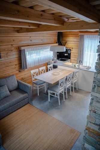 Kuchyň nebo kuchyňský kout v ubytování ALPEART BOHINJ HOLIDAY units