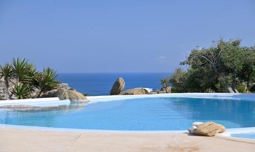 Charming villa in Platis Gialos with private pool