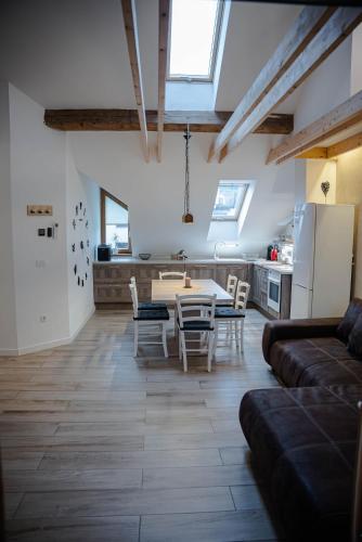 Kuchyň nebo kuchyňský kout v ubytování ALPEART BOHINJ HOLIDAY units