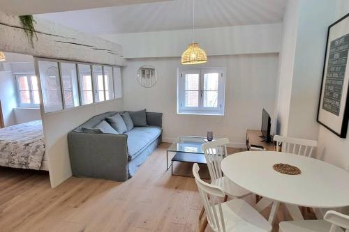 Dans les nuages - T2 Spacieux Standing - Metro - Wifi