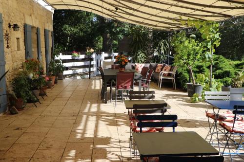 Le Mas des Cerisiers JACUZZI et SAUNA inclus pour tous les logements photo 52