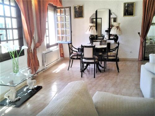 Spectacular Andalusian Villa Linda Vista Playa - Big Private Pool, BBQ & 2 Parking