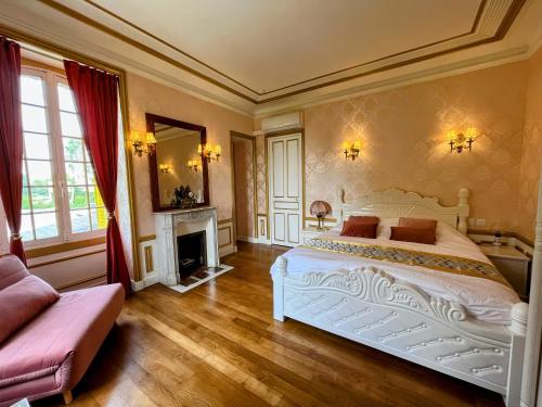 Gallery image of Château de Moliens in Moliens