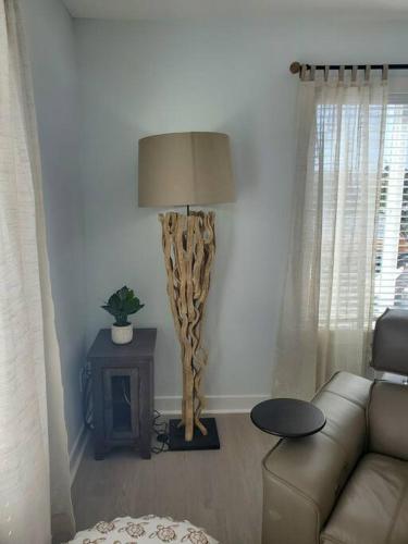 Χώρος καθιστικού στο The Lost Loggerhead- OBX Ocean view Beach House