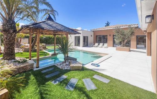 Nice Home In Puimisson With Wifi, Swimming Pool And Private Swimming Pool