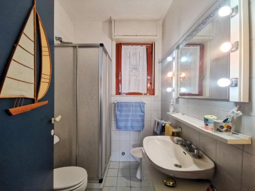 Koupelna v ubytování Le Fioriere Appartamento con BOX PRIVATO