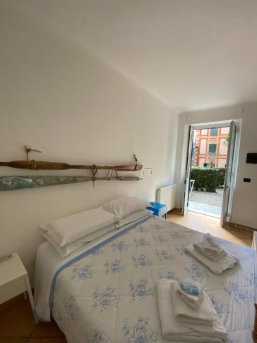 A bed or beds in a room at Soffio Di Mare