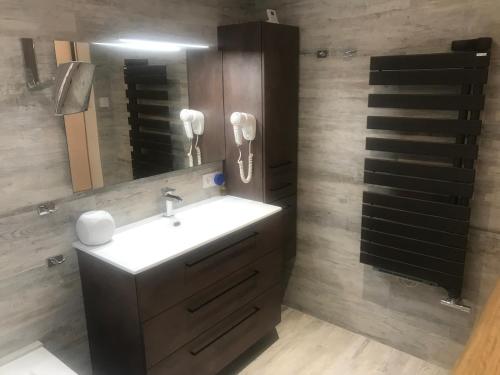 Un baño de Le 7