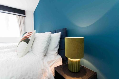 #Cloudstays Birmingham - City Getaway Luxury Townhouse Free Parking 2 Lakes photo 40