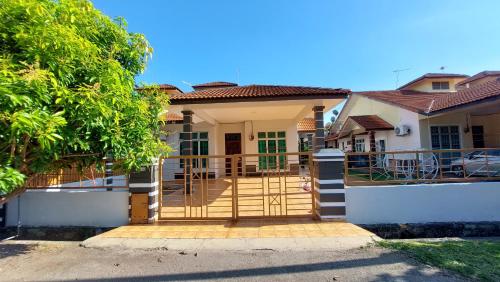 Bangunan di mana terletaknya rumah percutian