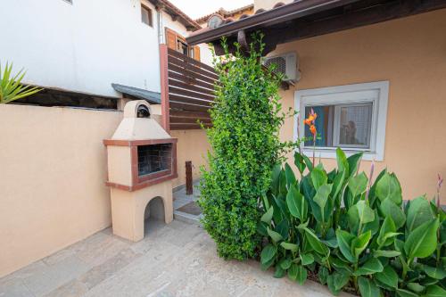 Alley House by RentalsPro Services - Nikiti Halkidiki