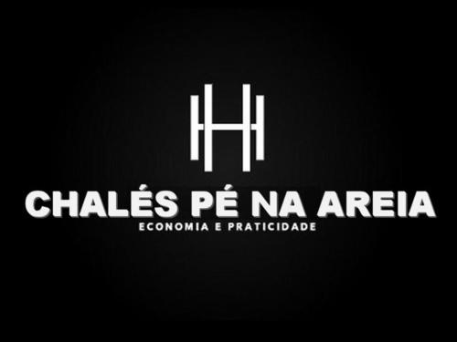 a logo with the initials chiles pee na naarca at Bimba Chalés Pé na Areia - Guaibim-Ba in Guaibim