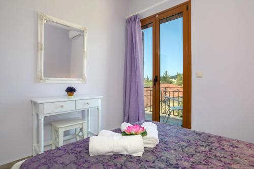 Gallery image of Elena Hara in Alikanas